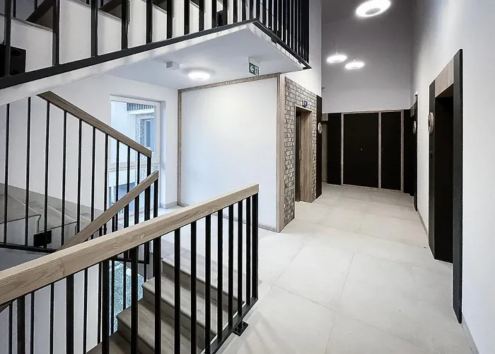 Apartament Sloneczny Kamienica Grochow With Free Parking