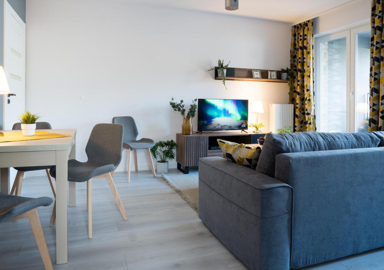 Apartment Sloneczny Kamienica Grochow With Free Parking